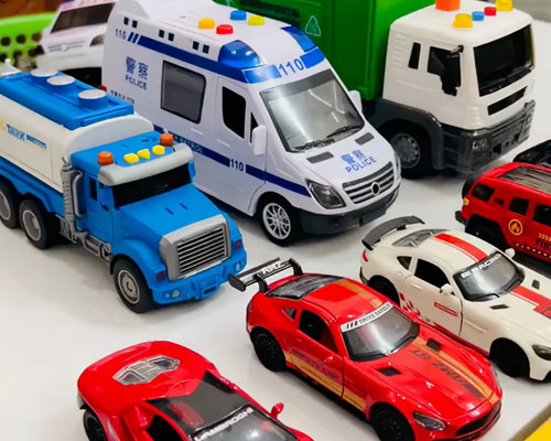 色彩鮮艷均勻 煥圖高清UV平板機提升異形玩具車印刷品質